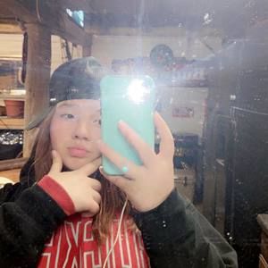 Meet your Posher, Lanie